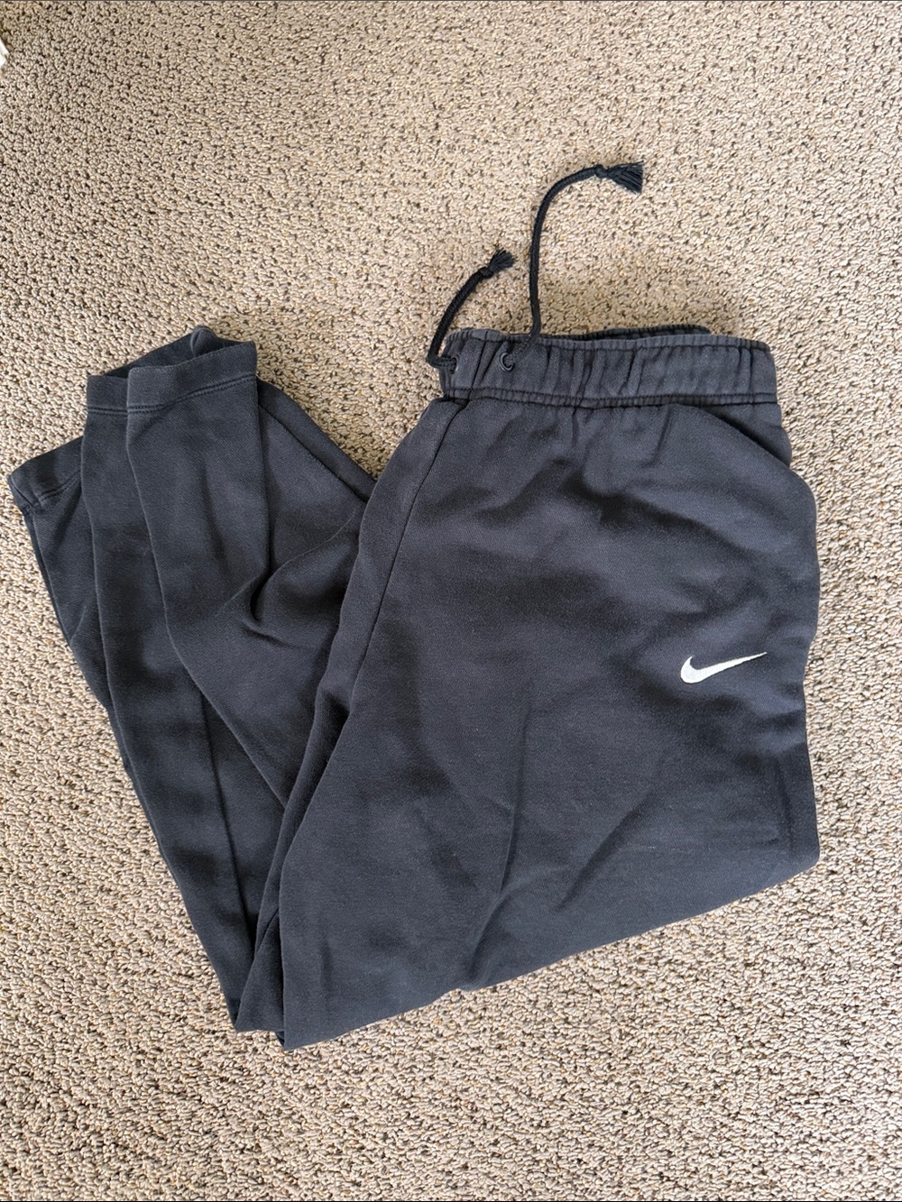 Nike womens Black Fleece sweatpants - Picture 1 of 2